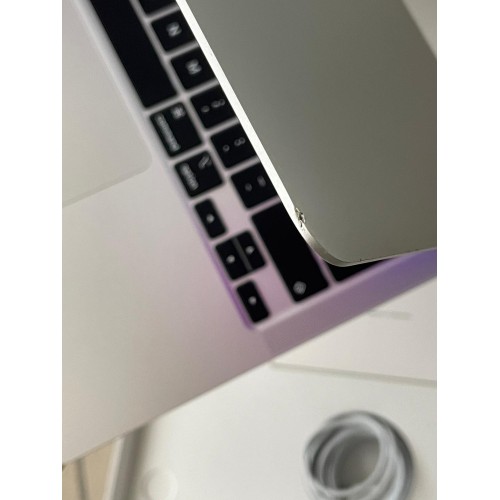 MacBook Air 2020 13'' M1 8C CPU 8C GPU 16GB 512GB SILVER MGN73T/A CTO GRADO A/B A2337